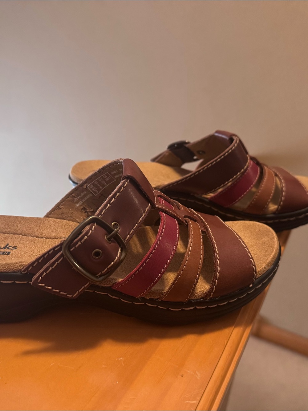 Clarks Hayla Cavern Women’s 8 - leather wedge sandal. Never worn.